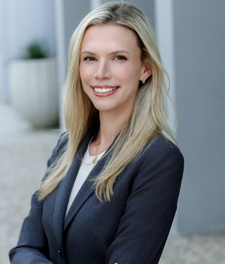 Shannon Martini, Singleton Schreiber Photo